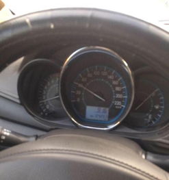 专业代驾服务 三年驾龄，安全与信赖的守护